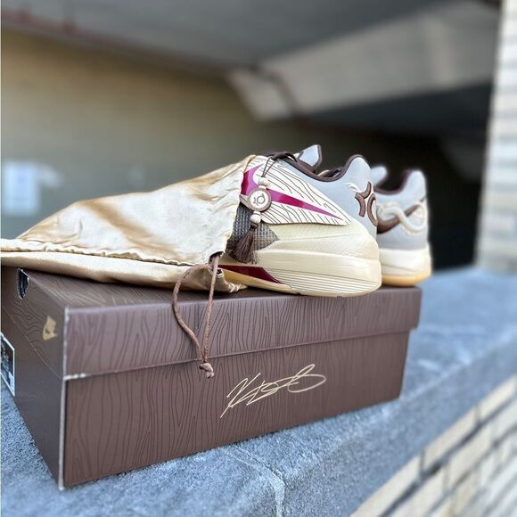 Nike Kd 4 Year of the dragon 2.0 khaki red gum fj4189-200 size 8 - 14​ main image 11